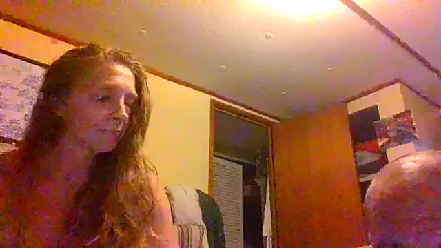 Snapshot of raybo715 chatting on May 25, 4:07 am raybo715 online show from May 25, 4:07 am