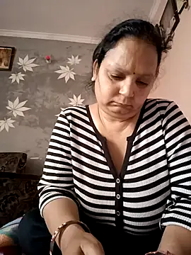 Snapshot of Kavya_kapoor chatting on February 10, 2:52 am Kavya kapoor online show from February 10, 2:52 am