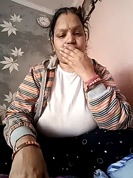 Snapshot of Kavya_kapoor chatting on February 12, 2:45 am Kavya kapoor online show from February 12, 2:45 am