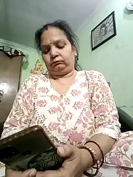 Snapshot of Kavya_kapoor chatting on February 12, 5:16 pm Kavya kapoor online show from February 12, 5:16 pm