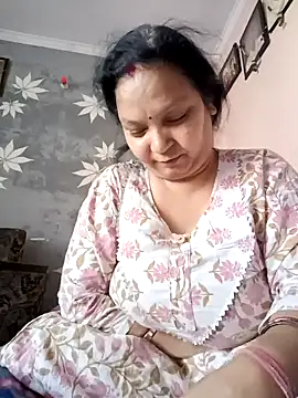 Snapshot of Kavya_kapoor chatting on February 13, 3:29 am Kavya kapoor online show from February 13, 3:29 am