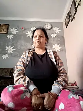 Snapshot of Kavya_kapoor chatting on February 14, 2:28 am Kavya kapoor online show from February 14, 2:28 am