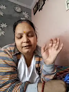 Snapshot of Kavya_kapoor chatting on February 15, 7:06 am Kavya kapoor online show from February 15, 7:06 am