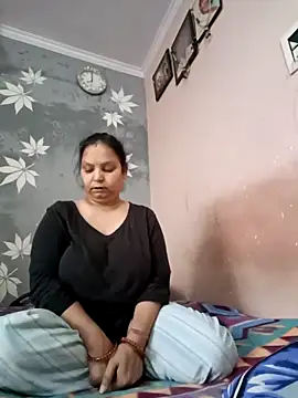 Snapshot of Kavya_kapoor chatting on February 18, 2:27 am Kavya kapoor online show from February 18, 2:27 am