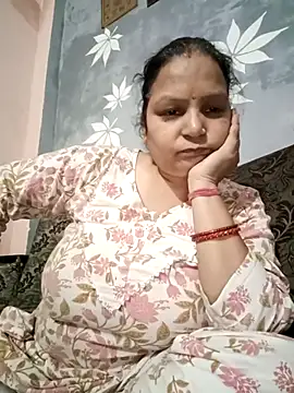 Snapshot of Kavya_kapoor chatting on February 18, 4:48 pm Kavya kapoor online show from February 18, 4:48 pm