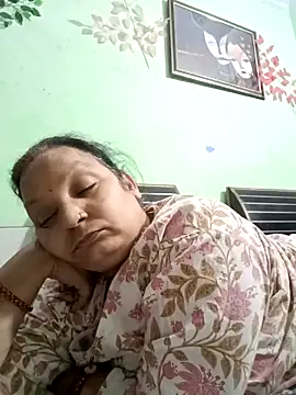 Snapshot of Kavya_kapoor chatting on February 18, 7:52 pm Kavya kapoor online show from February 18, 7:52 pm