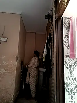 Snapshot of Kavya_kapoor chatting on February 19, 5:27 am Kavya kapoor online show from February 19, 5:27 am
