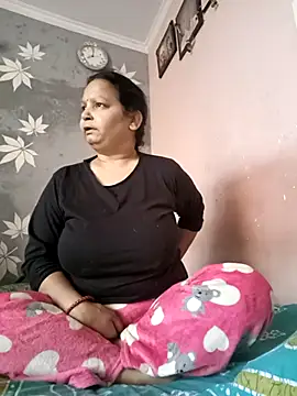 Snapshot of Kavya_kapoor chatting on February 25, 2:25 am Kavya kapoor online show from February 25, 2:25 am