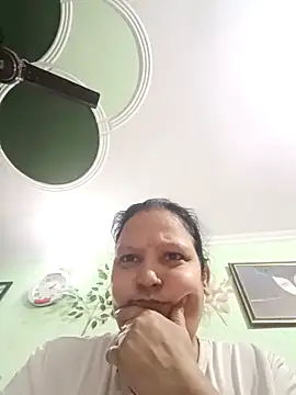 Snapshot of Kavya_kapoor chatting on February 25, 7:42 am Kavya kapoor online show from February 25, 7:42 am