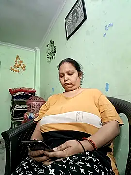 Snapshot of Kavya_kapoor chatting on March 7, 1:29 pm Kavya kapoor online show from March 7, 1:29 pm