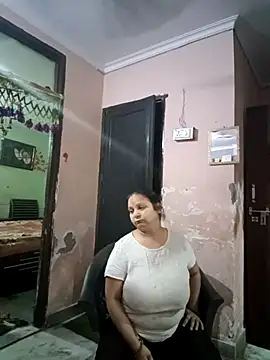 Snapshot of Kavya_kapoor chatting on March 8, 1:47 pm Kavya kapoor online show from March 8, 1:47 pm