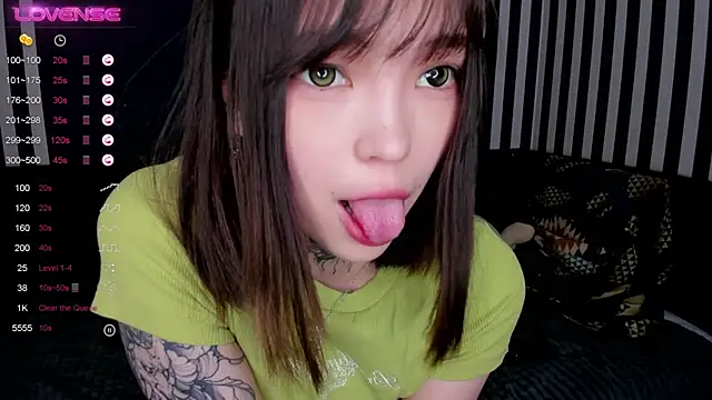 Snapshot of Dark_Ester chatting on March 2, 12:01 pm Dark Ester online show from March 2, 12:01 pm