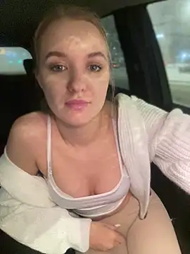 Snapshot of Devill_Angel_ chatting on December 14, 2:21 pm Devill Angel online show from December 14, 2:21 pm