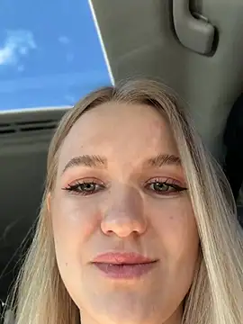 Snapshot of Devill_Angel_ chatting on March 19, 10:55 am Devill Angel online show from March 19, 10:55 am