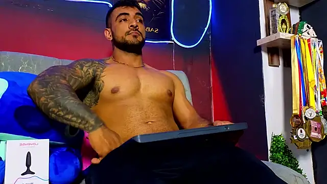 Snapshot of ERIC_HARRISON chatting on January 17, 10:57 pm ERIC HARRISON online show from January 17, 10:57 pm