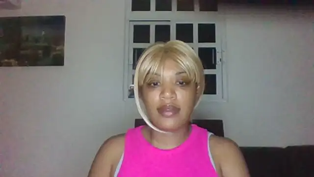thekelliecapri online show from May 22, 4:41 am