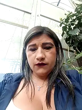 Snapshot of Hannahcandyy chatting on February 18, 8:36 pm Hannahcandyy online show from February 18, 8:36 pm