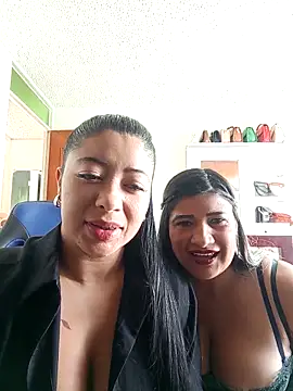 Snapshot of Hannahcandyy chatting on March 19, 1:59 pm Hannahcandyy online show from March 19, 1:59 pm