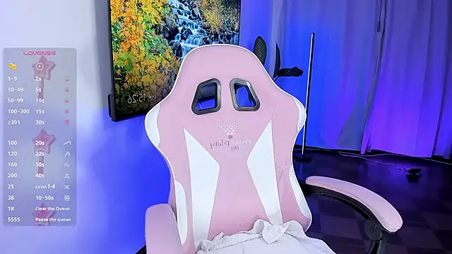 Kendall Bunnyy online show from May 21, 8:27 pm