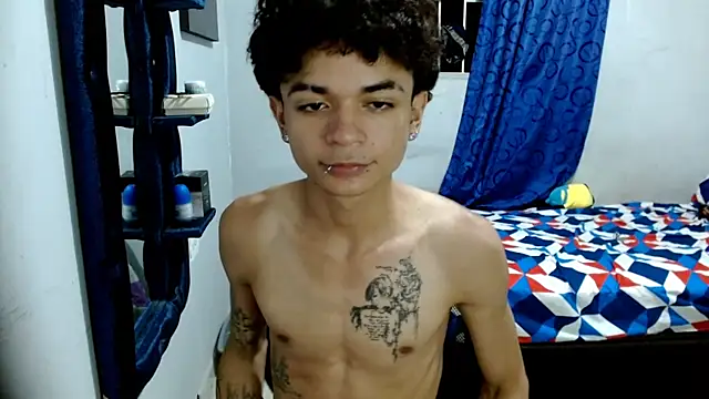 Snapshot of Lovebeng_ chatting on February 27, 3:04 am Lovebeng  online show from February 27, 3:04 am