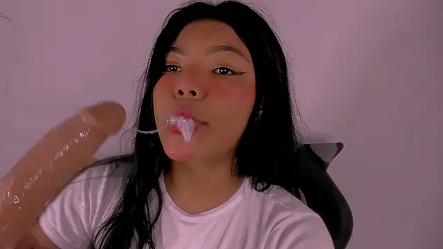 veky saliva01 online show from October 22, 10:59 am