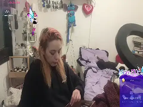 Snapshot of kattleya1407 chatting on March 8, 12:55 am kattleya1407 online show from March 8, 12:55 am