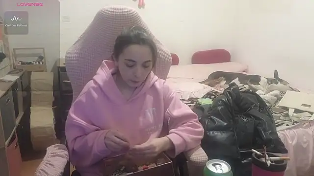 Snapshot of kattleya1407 chatting on February 28, 12:44 am kattleya1407 online show from February 28, 12:44 am