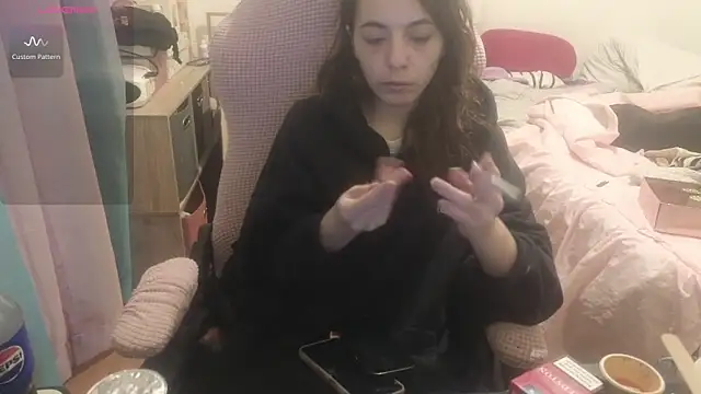 Snapshot of kattleya1407 chatting on March 3, 2:28 am kattleya1407 online show from March 3, 2:28 am