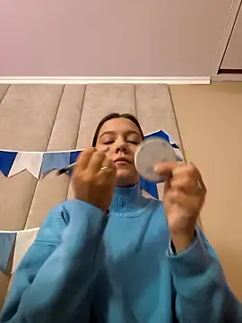 AliceBrayan online show from October 3, 5:04 am