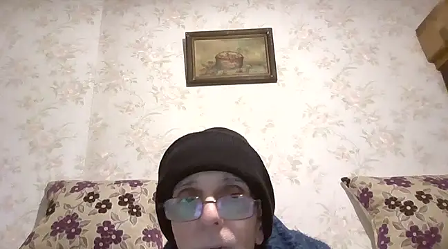 Snapshot of mariusica1@xh chatting on February 8, 10:29 pm mariusica1xh online show from February 8, 10:29 pm