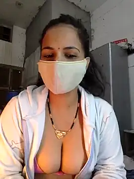 Snapshot of Nehubhabhi26 chatting on January 15, 10:38 am Nehubhabhi26 online show from January 15, 10:38 am