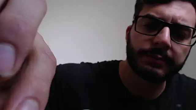 Snapshot of thomas_gun chatting on February 7, 4:00 pm thomas gun online show from February 7, 4:00 pm