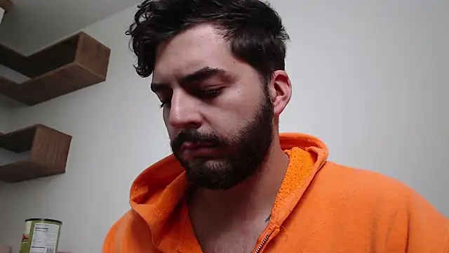 Snapshot of thomas_gun chatting on February 13, 4:47 pm thomas gun online show from February 13, 4:47 pm