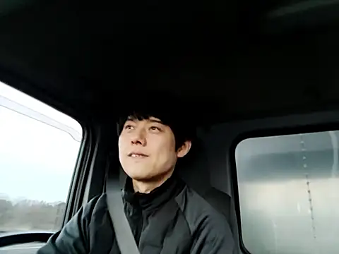 whitebriefboy online show from February 22, 9:35 pm