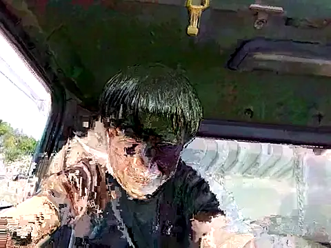 whitebriefboy online show from April 17, 9:29 pm