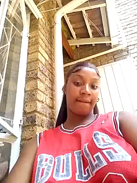 Snapshot of Candy_Love_18 chatting on December 13, 11:34 am Candy Love 18 online show from December 13, 11:34 am