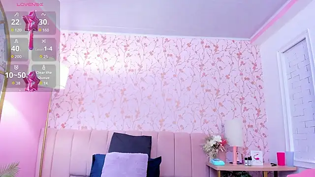 amber-hill online show from February 2, 7:01 pm