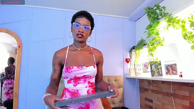 Snapshot of amber-hill chatting on June 29, 12:16 pm amber-hill online show from June 29, 12:16 pm