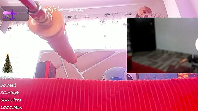 Snapshot of jolee__ chatting on December 25, 3:28 pm jolee   online show from December 25, 3:28 pm