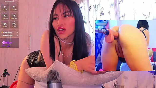 jolee   online show from March 22, 2:09 pm