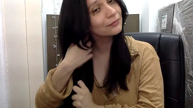 Snapshot of beatrizspbr chatting on March 13, 6:09 am beatrizspbr online show from March 13, 6:09 am