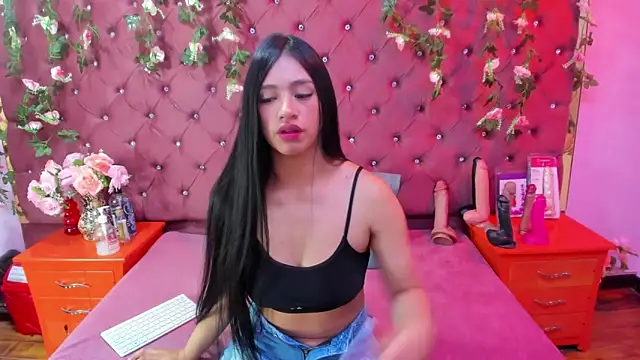 Snapshot of Mariana_Prin chatting on October 17, 1:42 am Mariana Prin online show from October 17, 1:42 am
