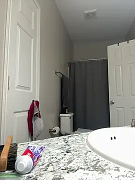 SexyHoneyRedd online show from February 13, 11:15 pm