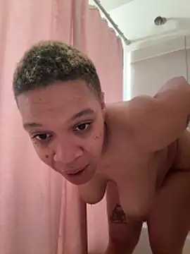 SexyHoneyRedd online show from February 11, 1:27 pm