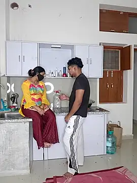 riya190 online show from April 16, 5:03 pm