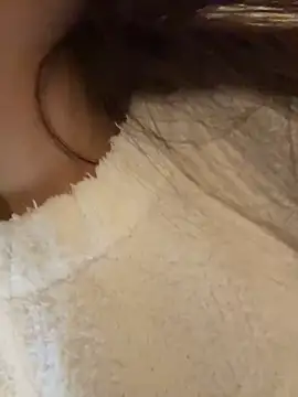 Snapshot of Sweet-Angel999 chatting on January 15, 7:12 pm Sweet-Angel999 online show from January 15, 7:12 pm