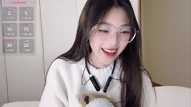 Snapshot of Sweet-Angel999 chatting on January 25, 2:14 pm Sweet-Angel999 online show from January 25, 2:14 pm