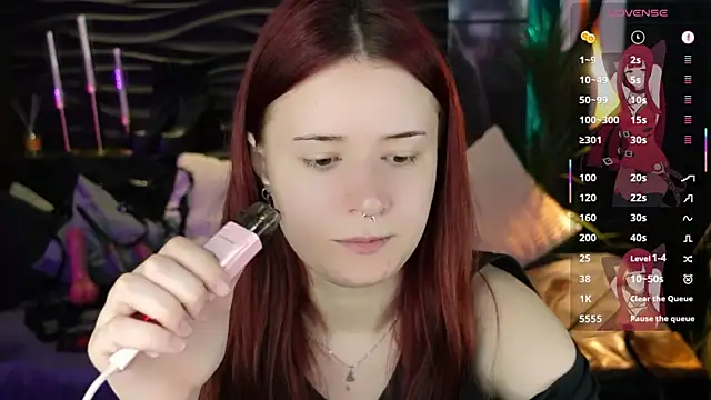Snapshot of Lily_Moonlight chatting on June 10, 7:29 am Lily Moonlight online show from June 10, 7:29 am