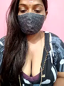 Snapshot of Renuma chatting on January 11, 4:48 am Renuma online show from January 11, 4:48 am