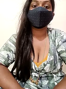 Snapshot of Renuma chatting on February 18, 9:54 am Renuma online show from February 18, 9:54 am